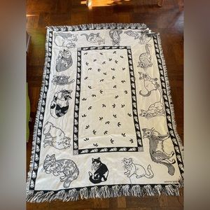 VTG MWW 1991 CATS Black & White Fringed Tapestry Blanket/Throw 64” X 46”.